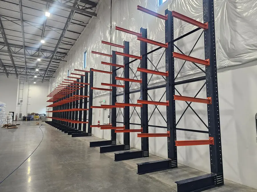 Outdoor cantilever rack for yard storage