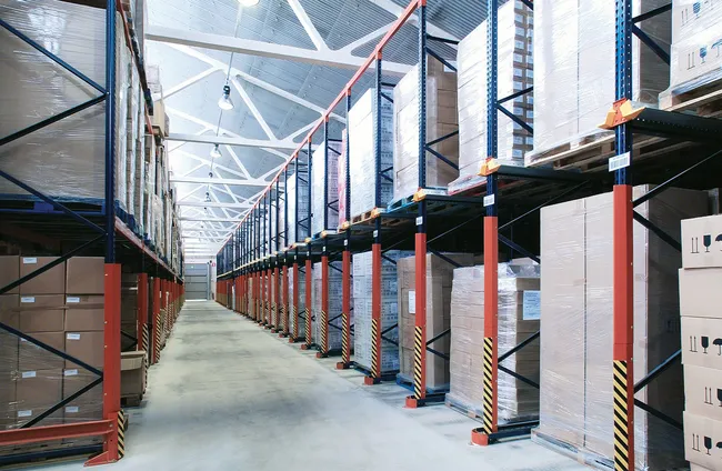 Drive-in racking system full aisle view