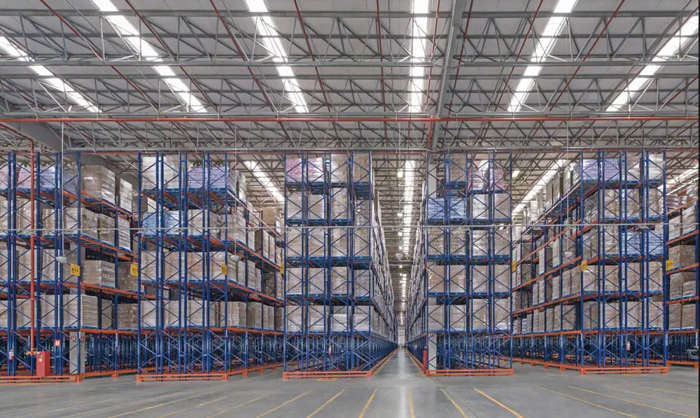 Push-back racking system with nested cart lanes