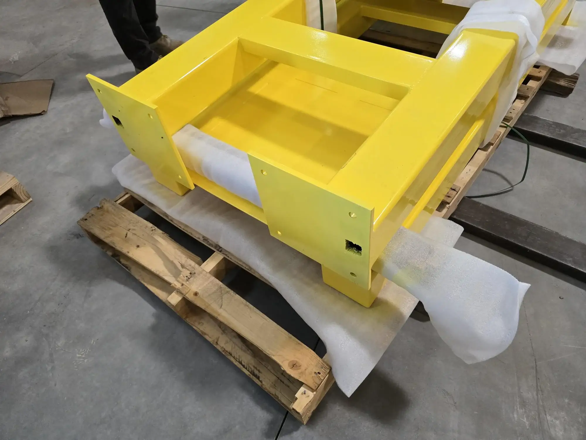 Custom steel bracket fabrication